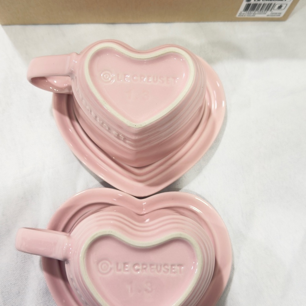 Le Creuset Chiffon Pink Heart Mug and Saucer Set - Picture 5 of 6